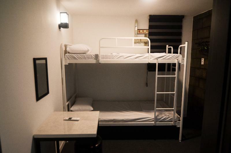 One Way Guesthouse Puszan Kültér fotó